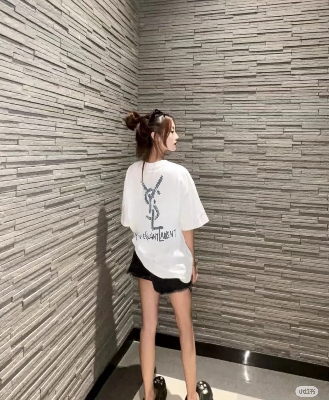 Ysl Classiclogo t